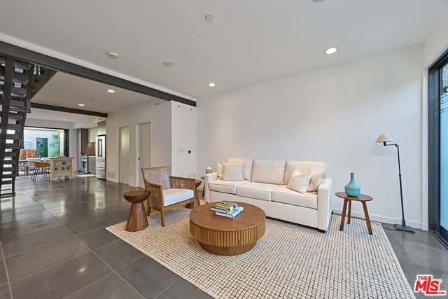 744 Brooks Avenue, Venice, CA 90291 — photo 5 of 26