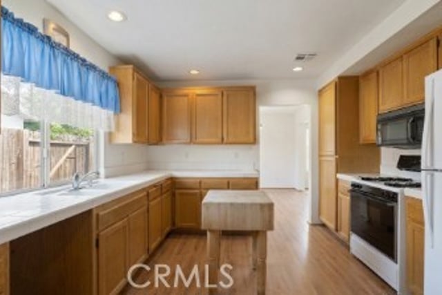 37234 Newbury, Palmdale, CA 93552 — photo 12 of 28
