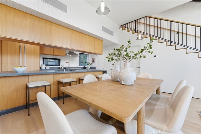 11702 Charnock Road, Los Angeles, CA 90066 — photo 10 of 20