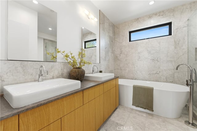 11702 Charnock Road, Los Angeles, CA 90066 — photo 14 of 20