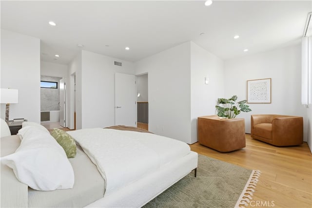 11702 Charnock Road, Los Angeles, CA 90066 — photo 15 of 20