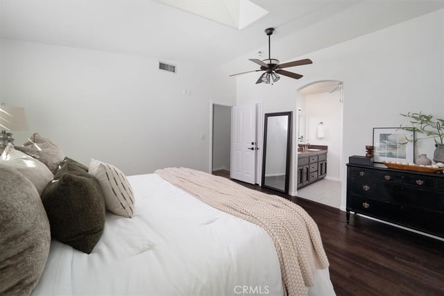 23842 Daisetta Drive, Newhall, CA 91321 — photo 19 of 31