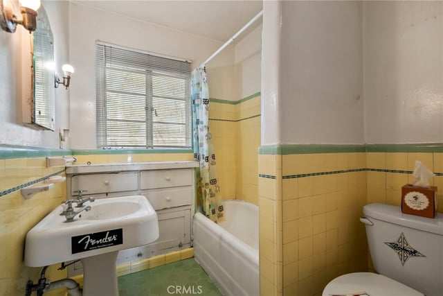 1565 N Palomares, Pomona, CA 91767 — photo 18 of 32