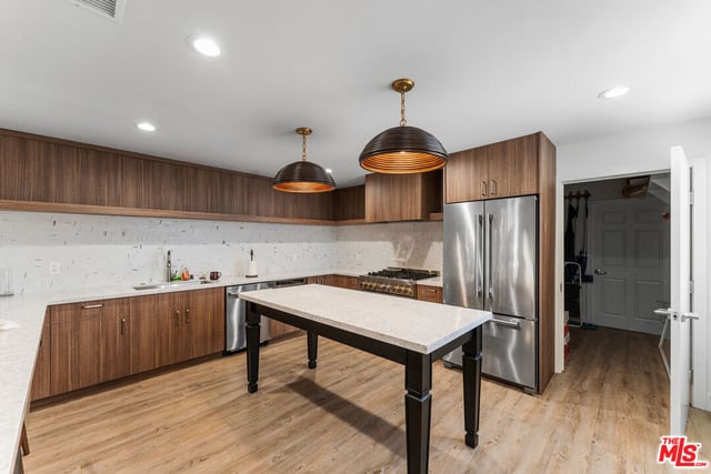 27361 Sierra Highway 57, Canyon Country, CA 91351 — photo 14 of 18