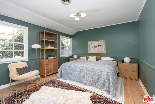 5426 Radford Avenue, Valley Village, CA 91607 — photo 11 of 18