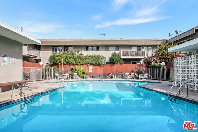 11120 Queensland Street B20, Los Angeles, CA 90034 — photo 13 of 20