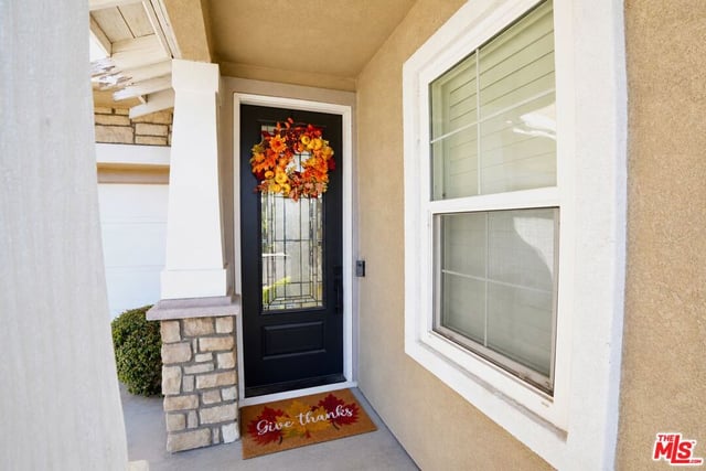 28611 Placerview Trail, Santa Clarita, CA 91390 — photo 3 of 32