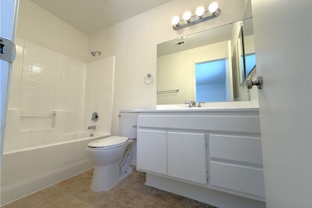 6152 W Avenue J5, Lancaster, CA 93536 — photo 15 of 17