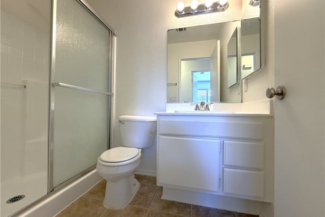 6152 W Avenue J5, Lancaster, CA 93536 — photo 9 of 17