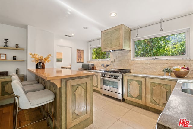 1853 Nichols Canyon Road, Los Angeles, CA 90046 — photo 12 of 46