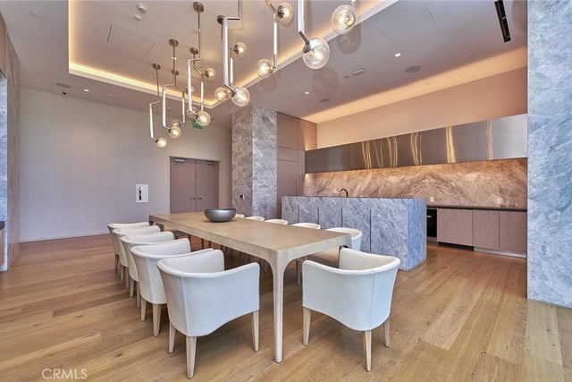 877 Francisco 1717, Los Angeles, CA 90017 — photo 15 of 39