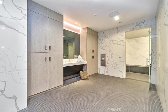 877 Francisco 1717, Los Angeles, CA 90017 — photo 18 of 39