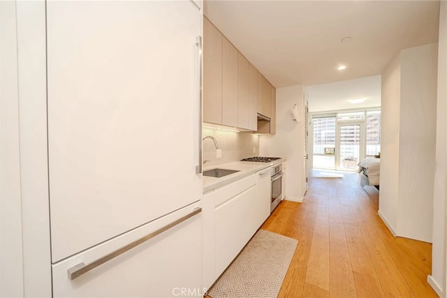 877 Francisco 1717, Los Angeles, CA 90017 — photo 32 of 39