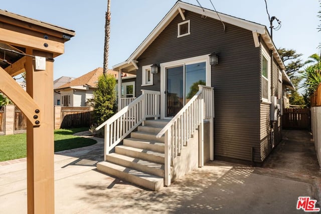 2801 Brighton Avenue, Los Angeles, CA 90018 — photo 25 of 26