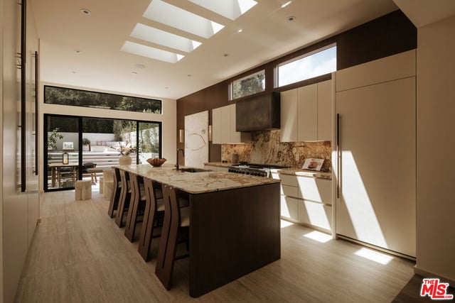 12160 Laurel Terrace Drive, Studio City, CA 91604 — photo 15 of 51