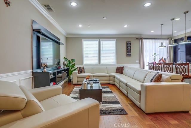22057 Barrington Way, Saugus, CA 91350 — photo 5 of 49