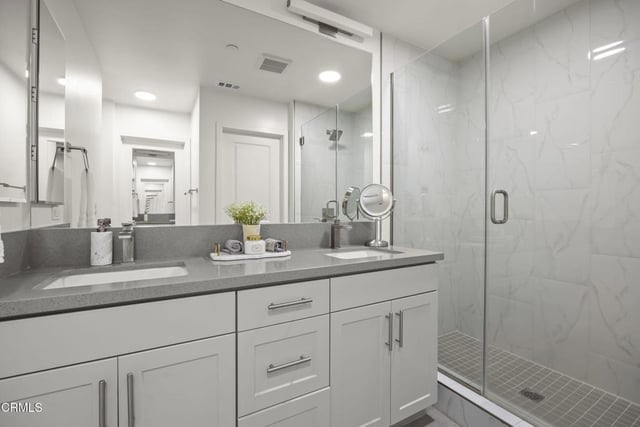 1230 E Thompson Boulevard 101, Ventura, CA 93001 — photo 22 of 54