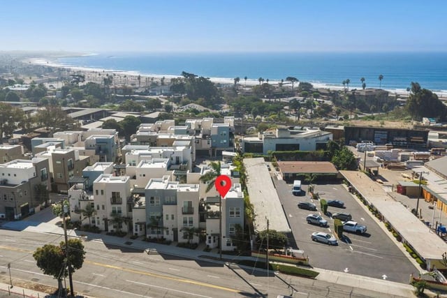 1230 E Thompson Boulevard 101, Ventura, CA 93001 — photo 35 of 54