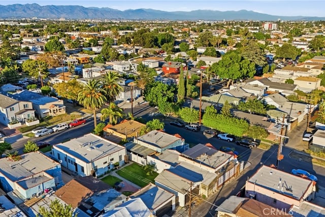 8205 Stanford Ave, Los Angeles, CA 90001 — photo 8 of 28