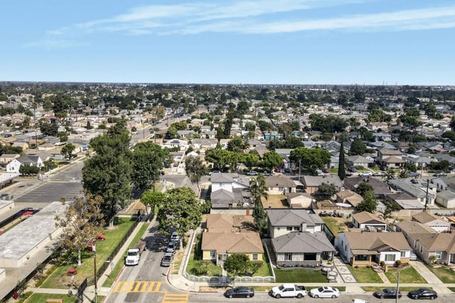 1300 S California Avenue, Compton, CA 90221 — photo 31 of 37
