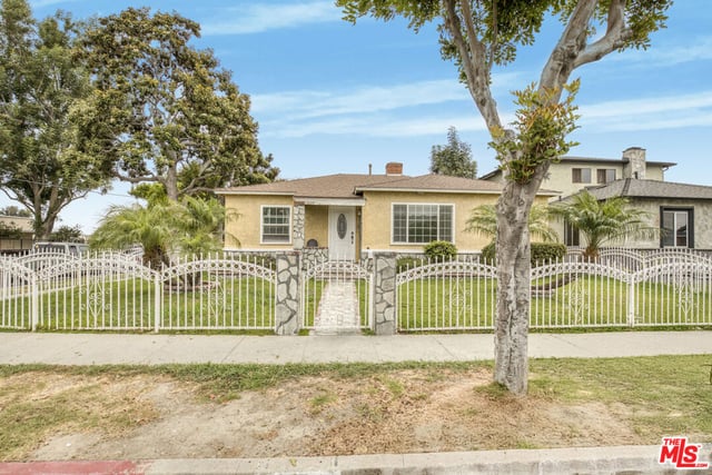 1300 S California Avenue, Compton, CA 90221 — photo 7 of 37