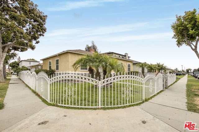 1300 S California Avenue, Compton, CA 90221 — photo 8 of 37