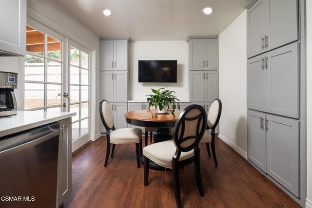 1831 La Granada Drive, Thousand Oaks, CA 91362 — photo 15 of 33