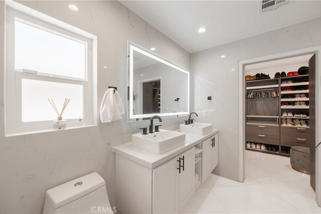 12521 Stagg Street, North Hollywood, CA 91605 — photo 16 of 29