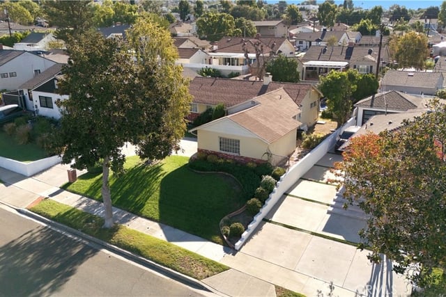 636 Andover, Burbank, CA 91504 — photo 27 of 30