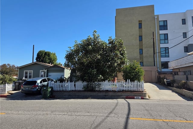 210 E Woodward, Alhambra, CA 91801 — photo 3 of 4