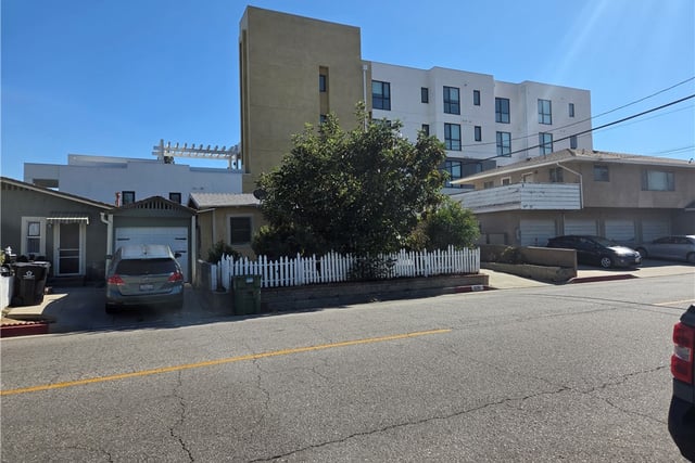 210 E Woodward, Alhambra, CA 91801 — photo 4 of 4