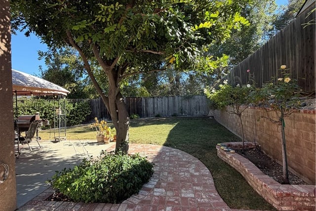 3876 Crownhaven Court, Newbury Park, CA 91320 — photo 17 of 32