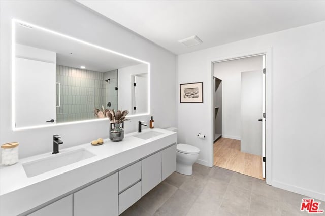 904 S New Hampshire Avenue 310, Los Angeles, CA 90006 — photo 19 of 47
