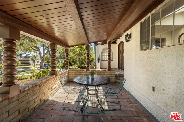 1353 Ruberta Avenue, Glendale, CA 91201 — photo 5 of 57
