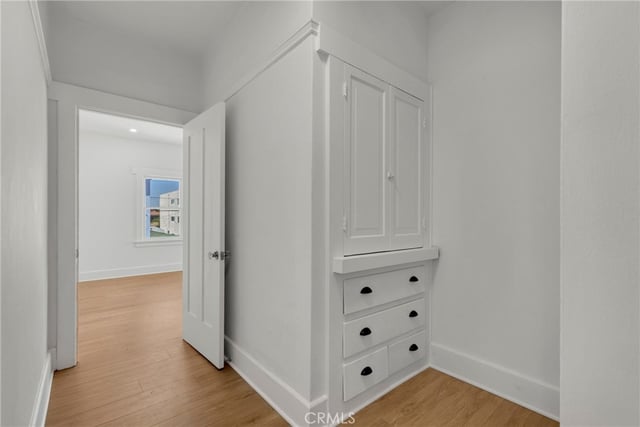 323 N New Hampshire, Los Angeles, CA 90004 — photo 19 of 41