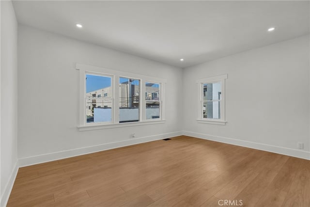 323 N New Hampshire, Los Angeles, CA 90004 — photo 20 of 41