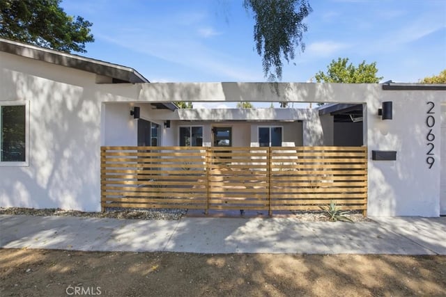 20629 Londelius Street, Canoga Park, CA 91306 — photo 2 of 37