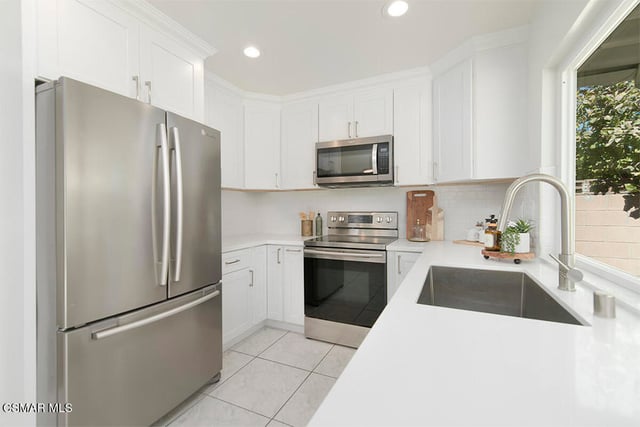 2676 Castillo Circle, Thousand Oaks, CA 91360 — photo 9 of 66