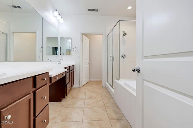 17326 Parque Vanowen Way, Lake Balboa, CA 91406 — photo 32 of 39