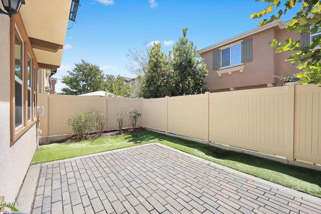 17326 Parque Vanowen Way, Lake Balboa, CA 91406 — photo 36 of 39