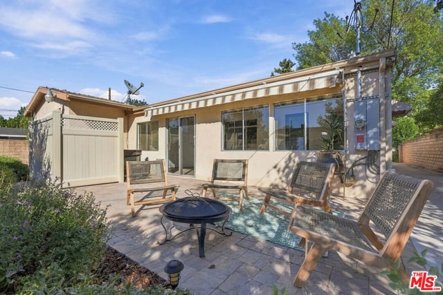 5525 Saloma Avenue, Sherman Oaks, CA 91411 — photo 32 of 35