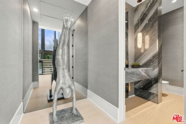 509 N Elm Drive, Beverly Hills, CA 90210 — photo 10 of 69