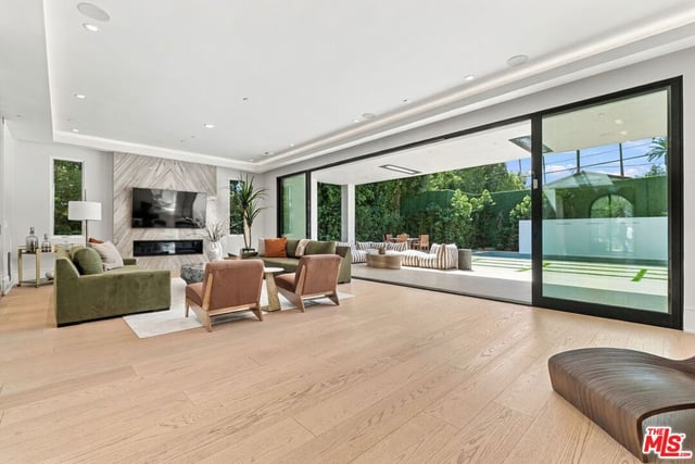509 N Elm Drive, Beverly Hills, CA 90210 — photo 13 of 69