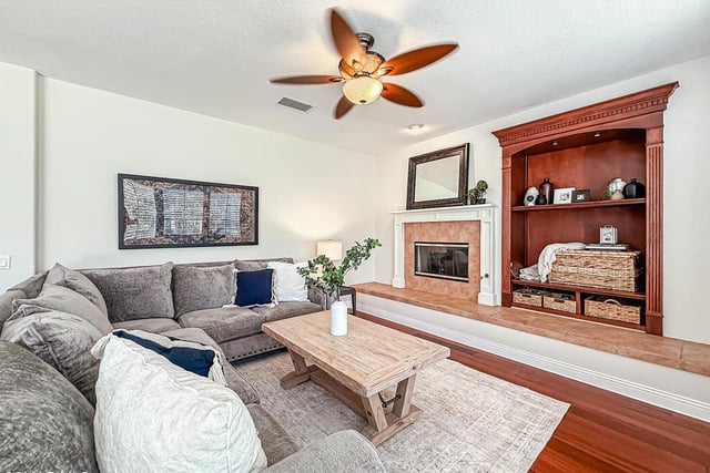 180 Brooks Court, Simi Valley, CA 93065 — photo 15 of 68