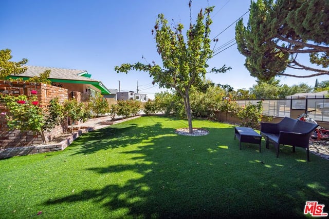 4017 W Avenue L4, Lancaster, CA 93536 — photo 3 of 14