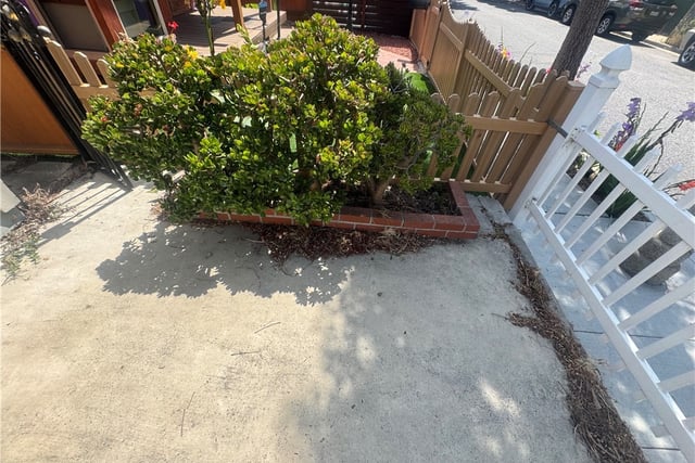 652 Navy Street, Santa Monica, CA 90405 — photo 10 of 20
