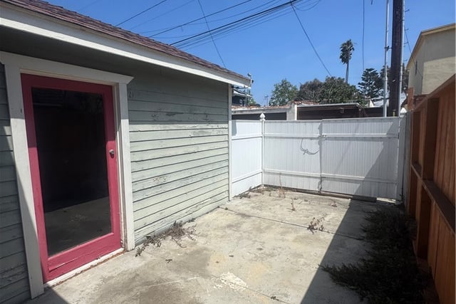 652 Navy Street, Santa Monica, CA 90405 — photo 11 of 20