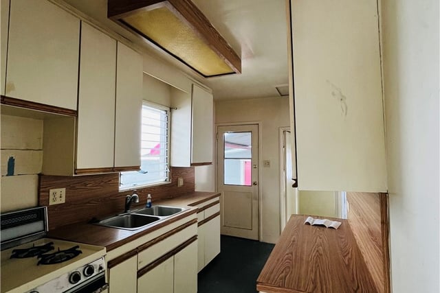 652 Navy Street, Santa Monica, CA 90405 — photo 18 of 20