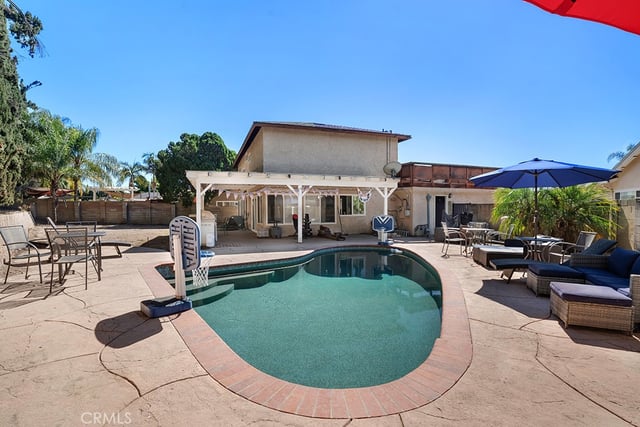 2491 Castlemont Court N, Simi Valley, CA 93063 — photo 19 of 35