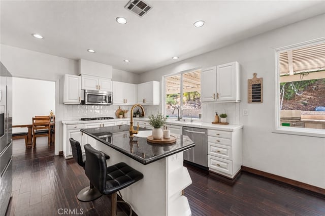 24585 Lola Lane, Newhall, CA 91321 — photo 12 of 51